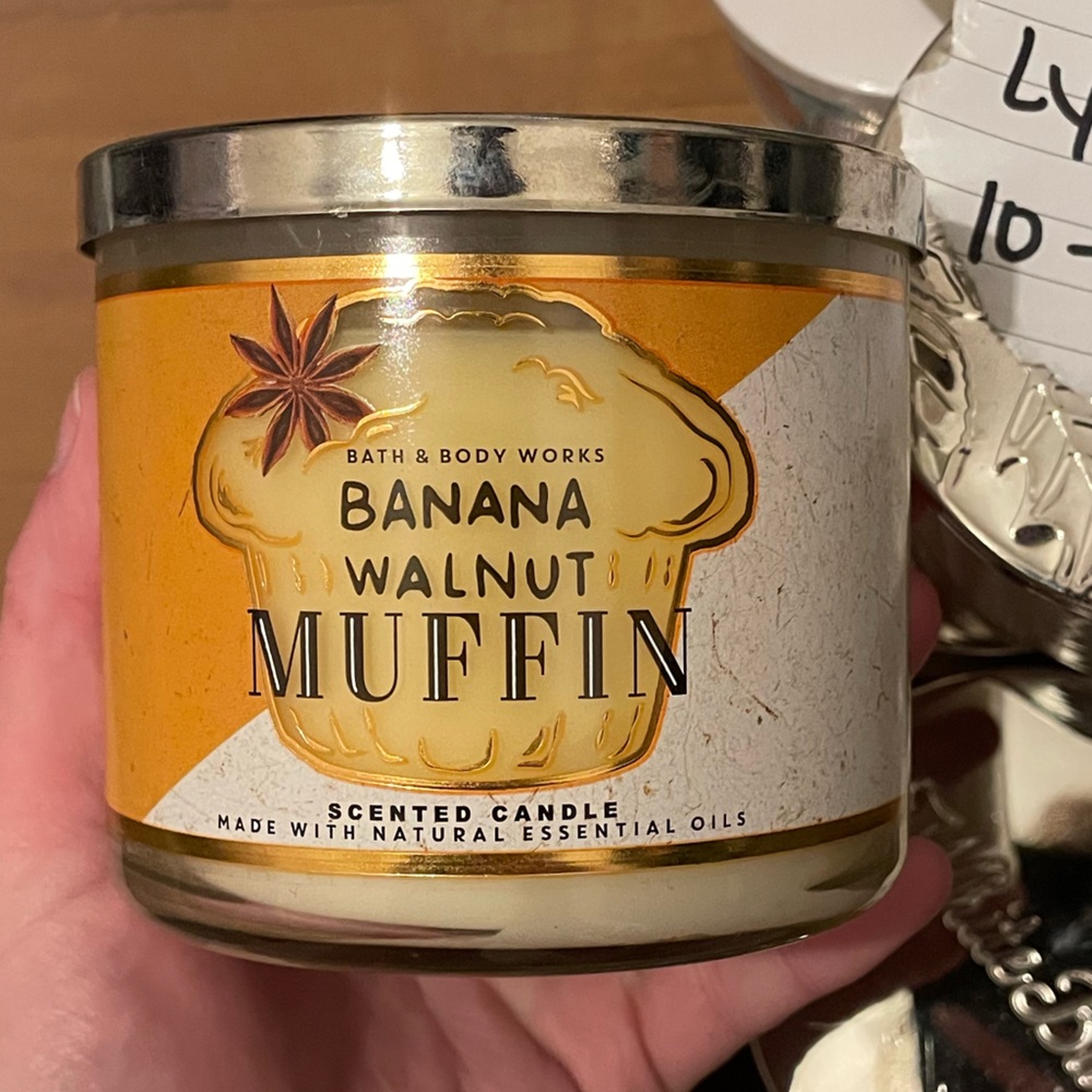 Bath and body works 3 Wic candle Banana walnut muffin